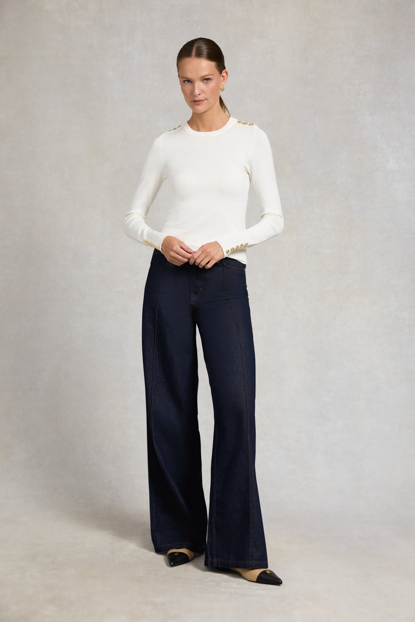 Buttoned Knit Crew Neck (Cream)