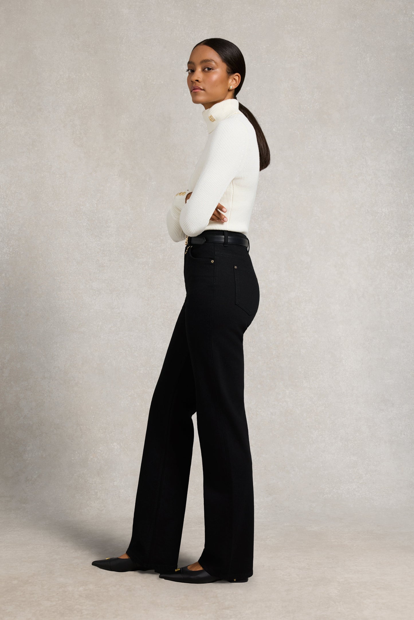 Classic Straight Jean (Stay Black)