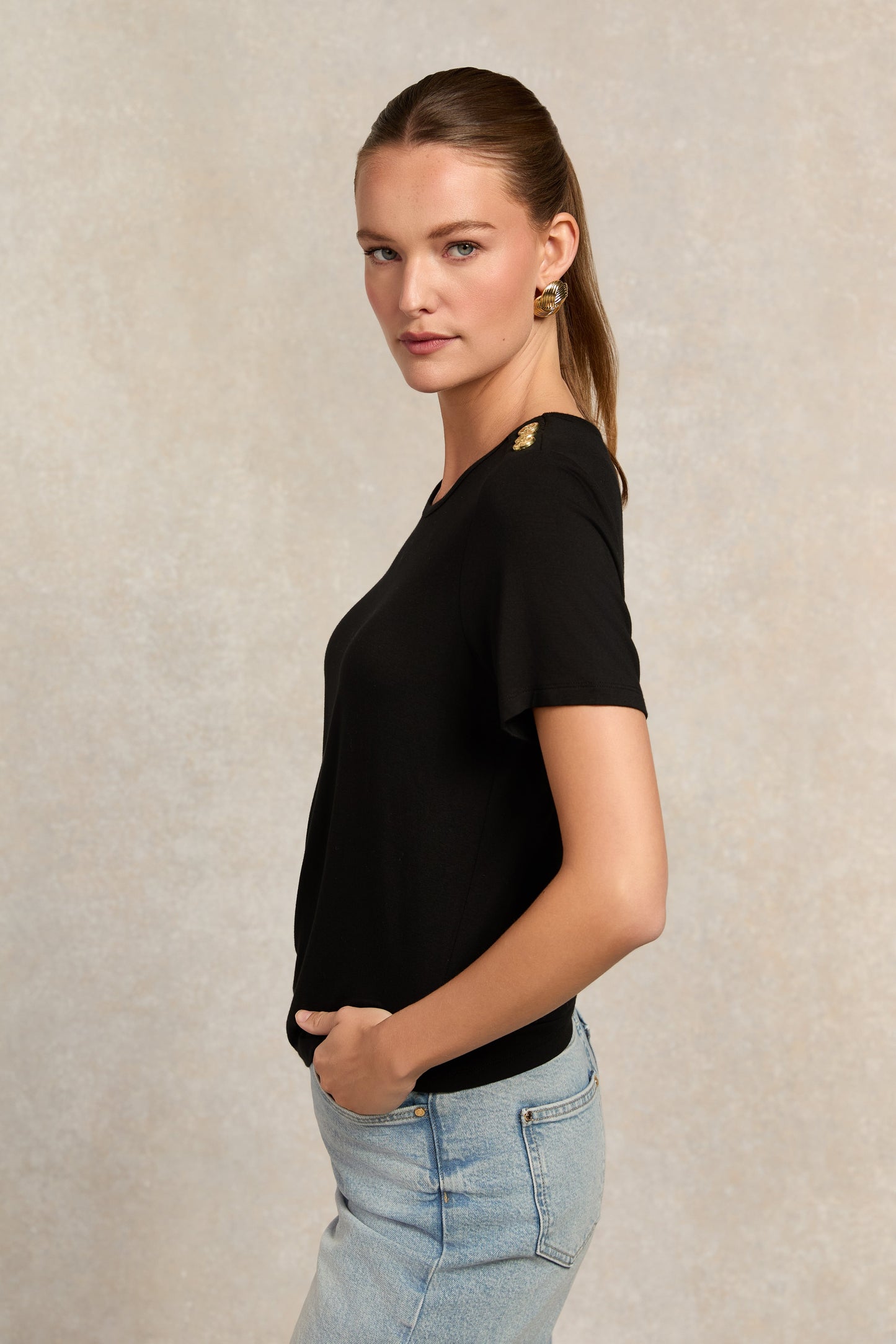 Relax Fit Crew Neck Tee (Black)