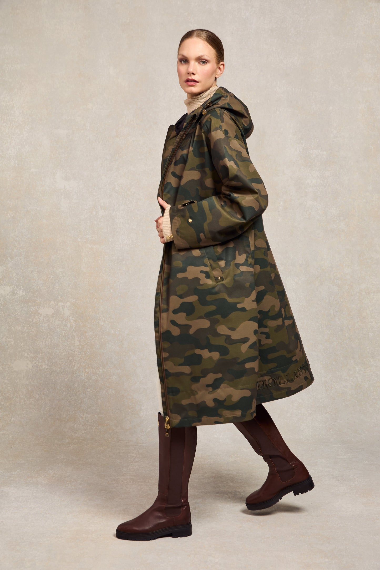 One-Size Lightweight Waterproof Coat (Camo)