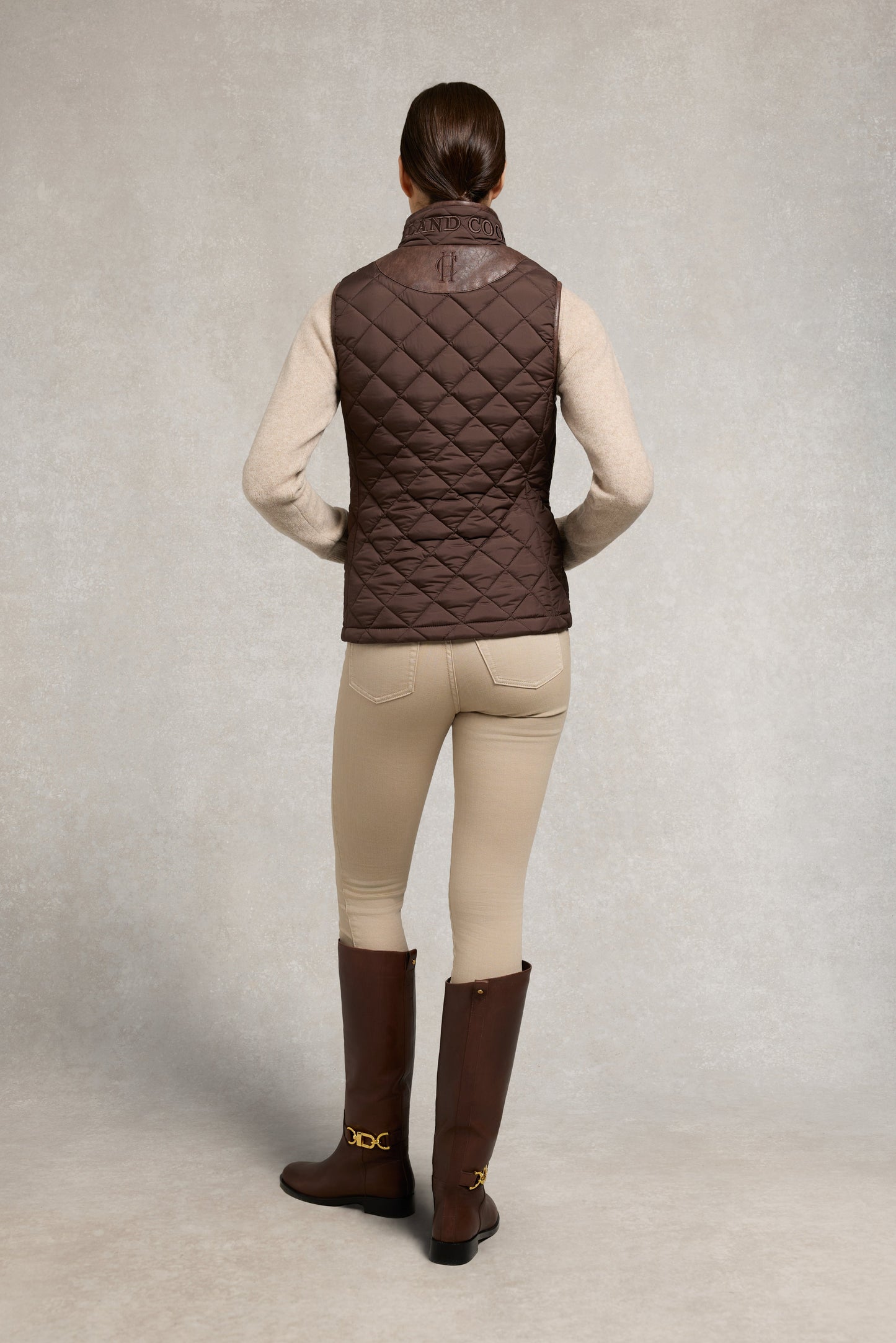 Lightweight Country Gilet (Chocolate)