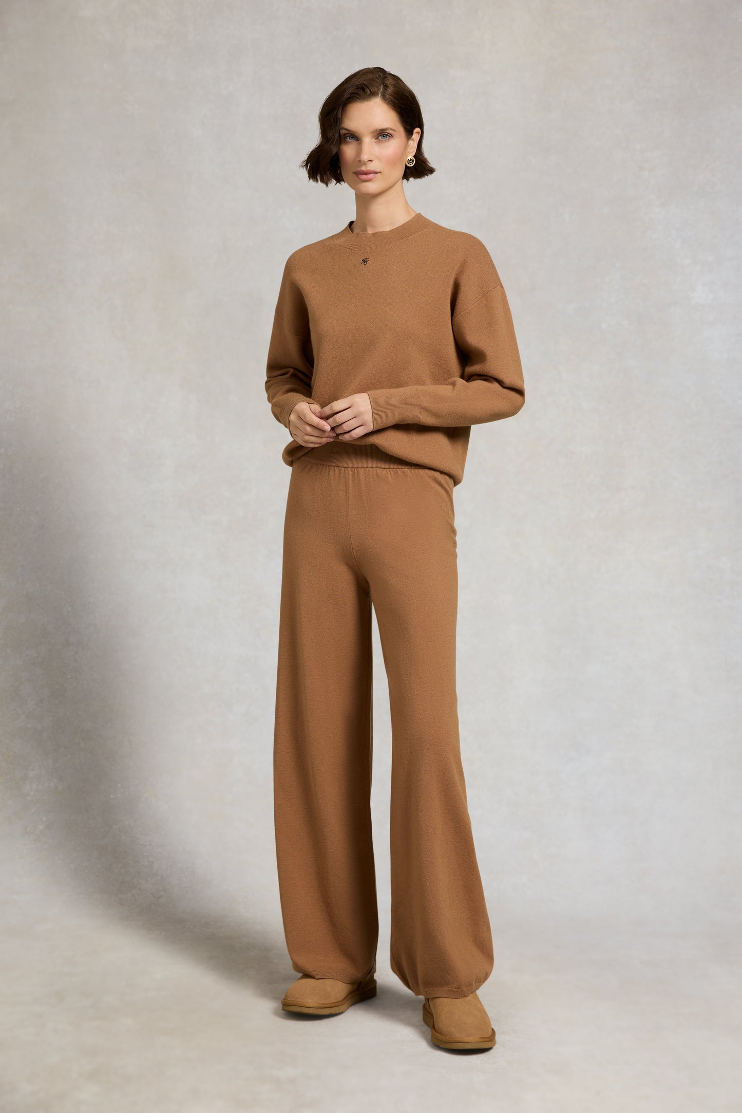 Maria Crew Neck Knit (Caramel)