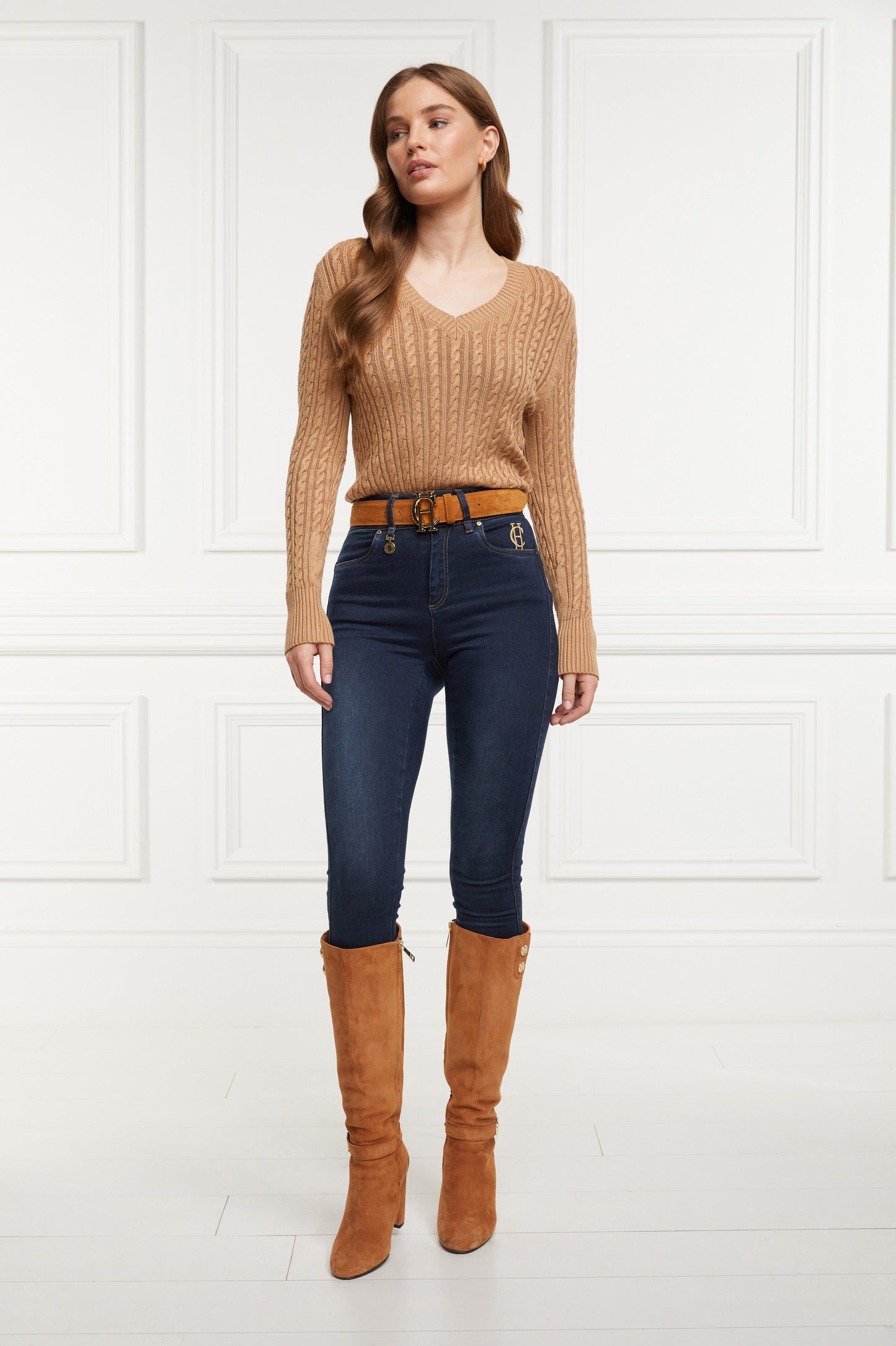Seattle V-Neck Knit (Dark Camel)