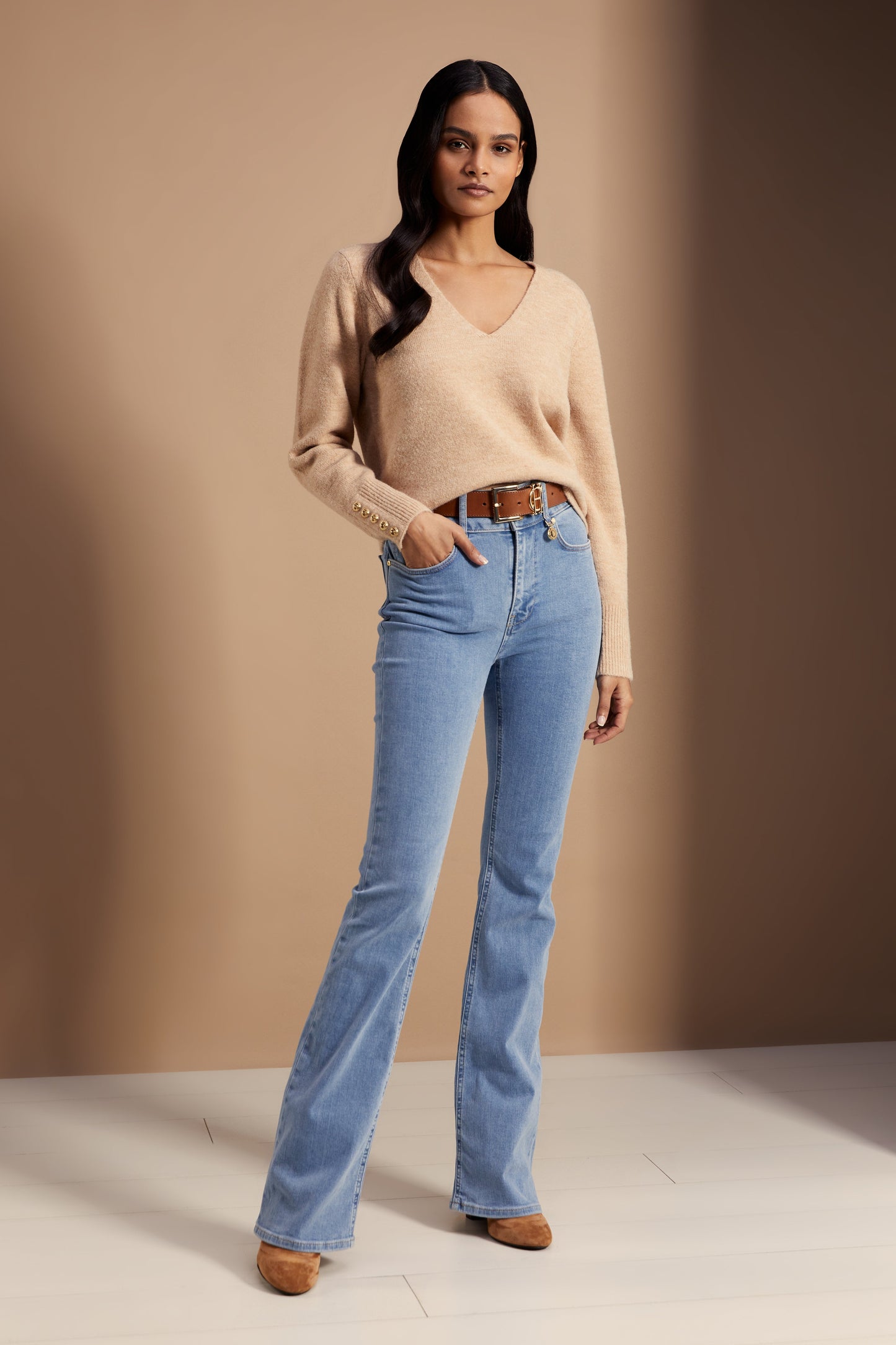 Berkeley V-Neck Knit (Camel)
