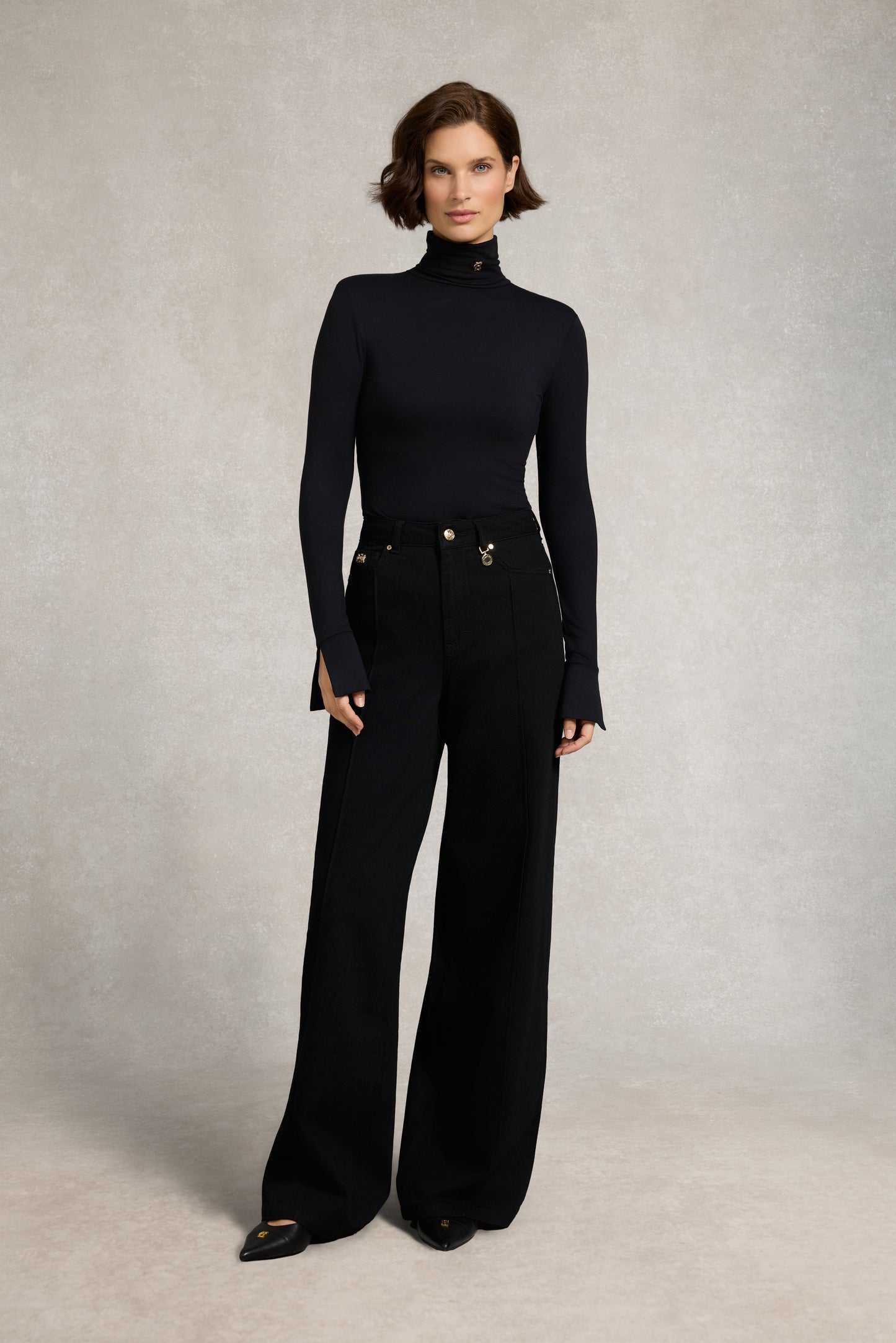 Lucy Essential Roll Neck (Black)