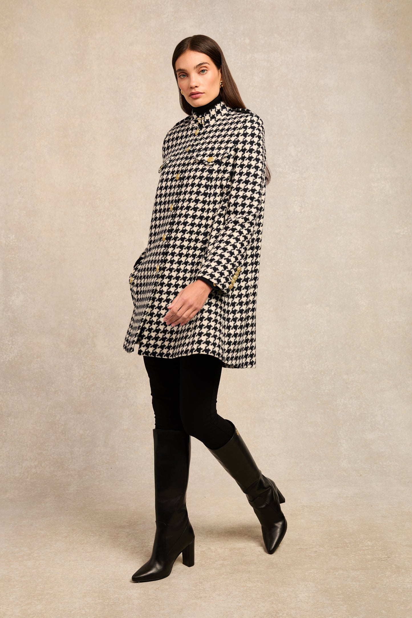 Highbury Cape Coat (Large Scale Houndstooth)