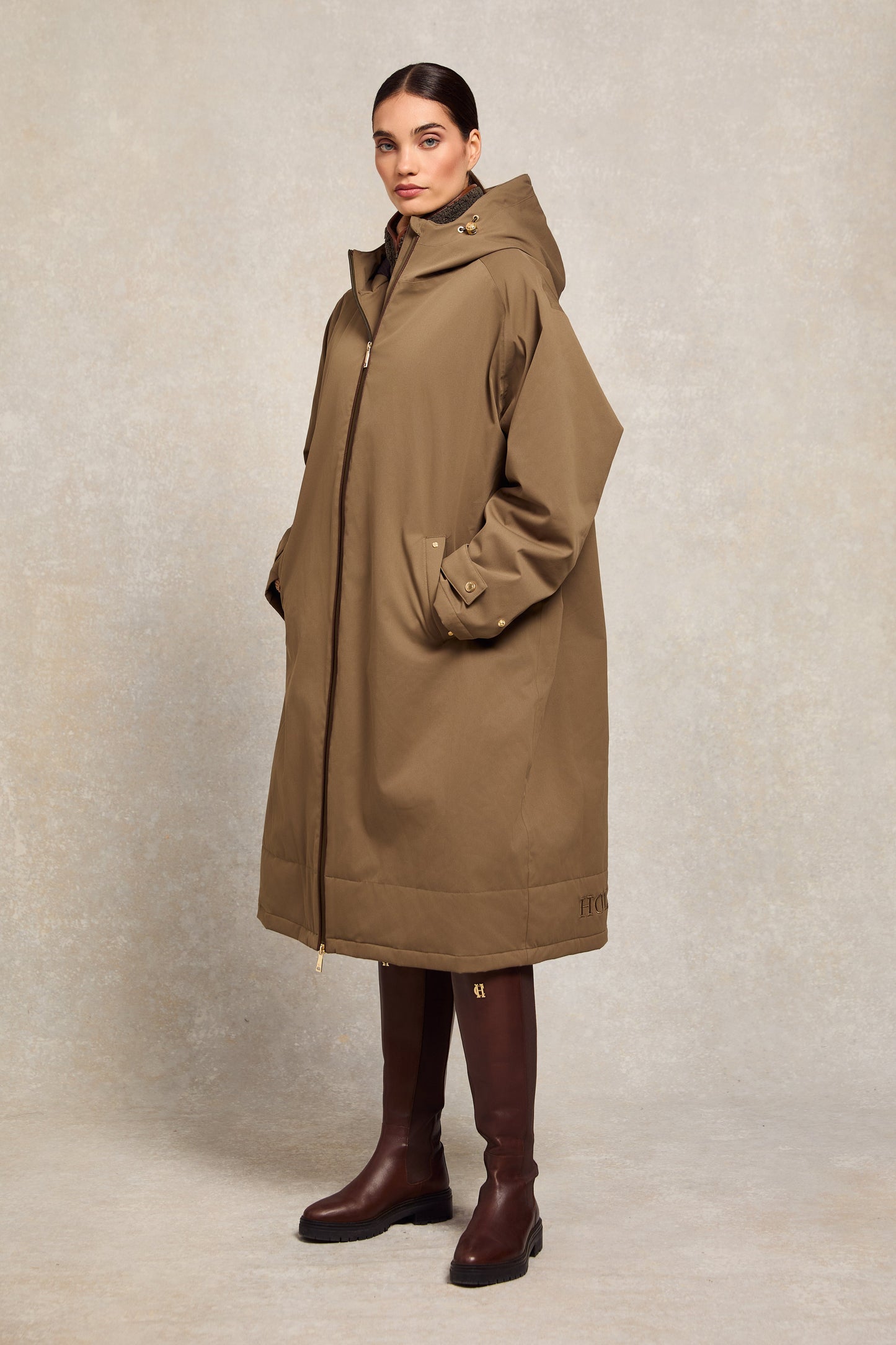 One-Size Lightweight Waterproof Coat (Mink)