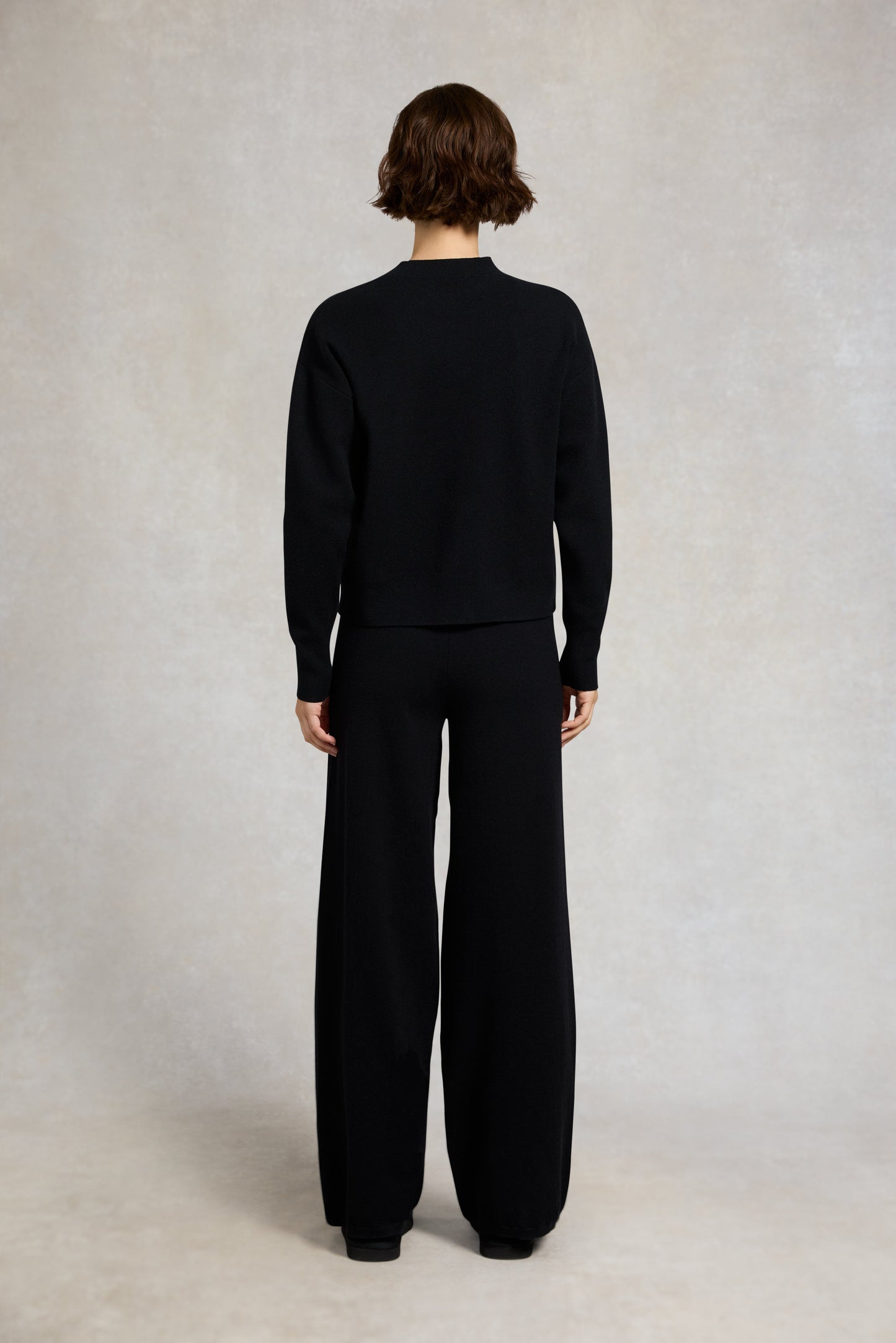 Maria Crew Neck Knit (Black)