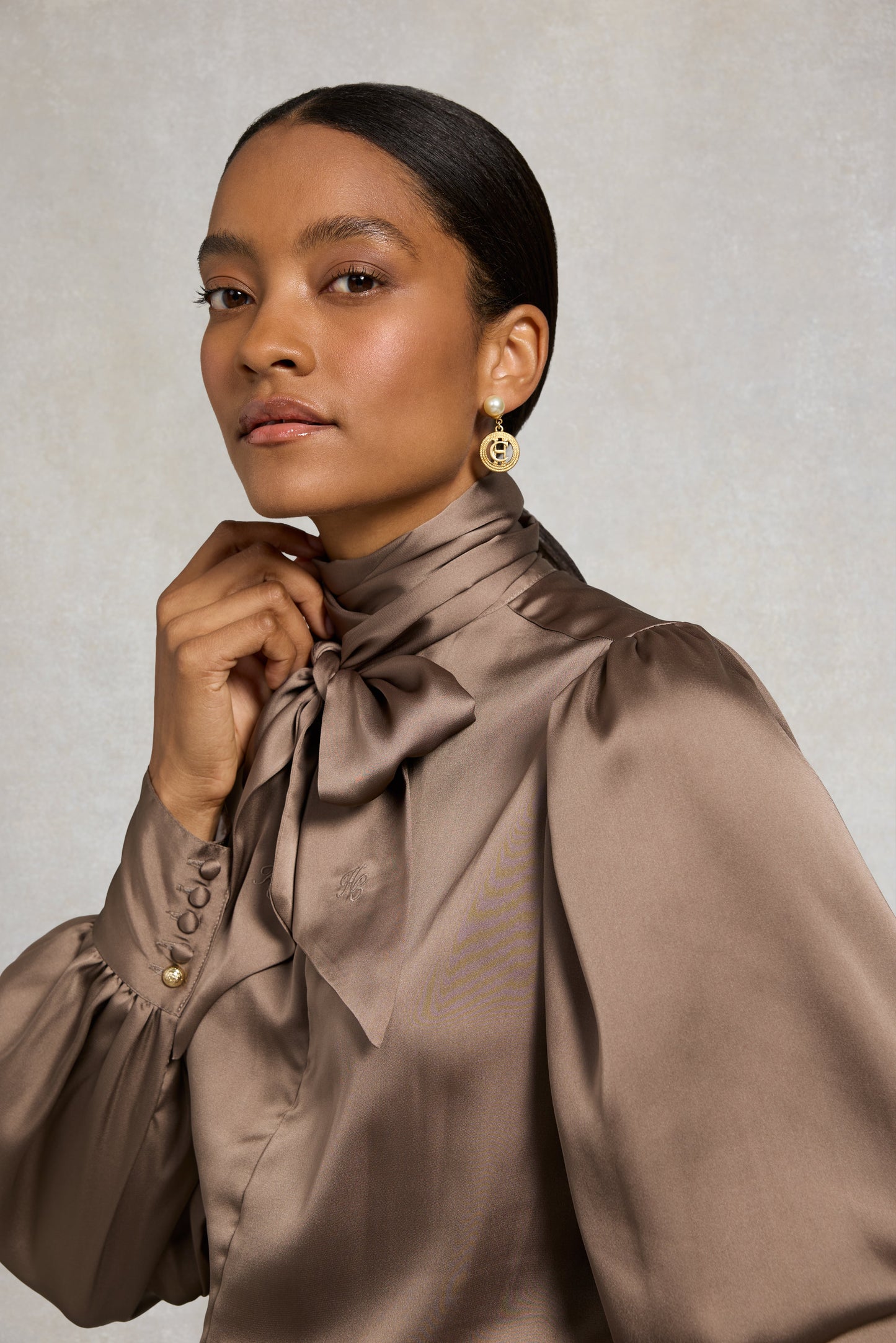 Ariella Blouse (Truffle)