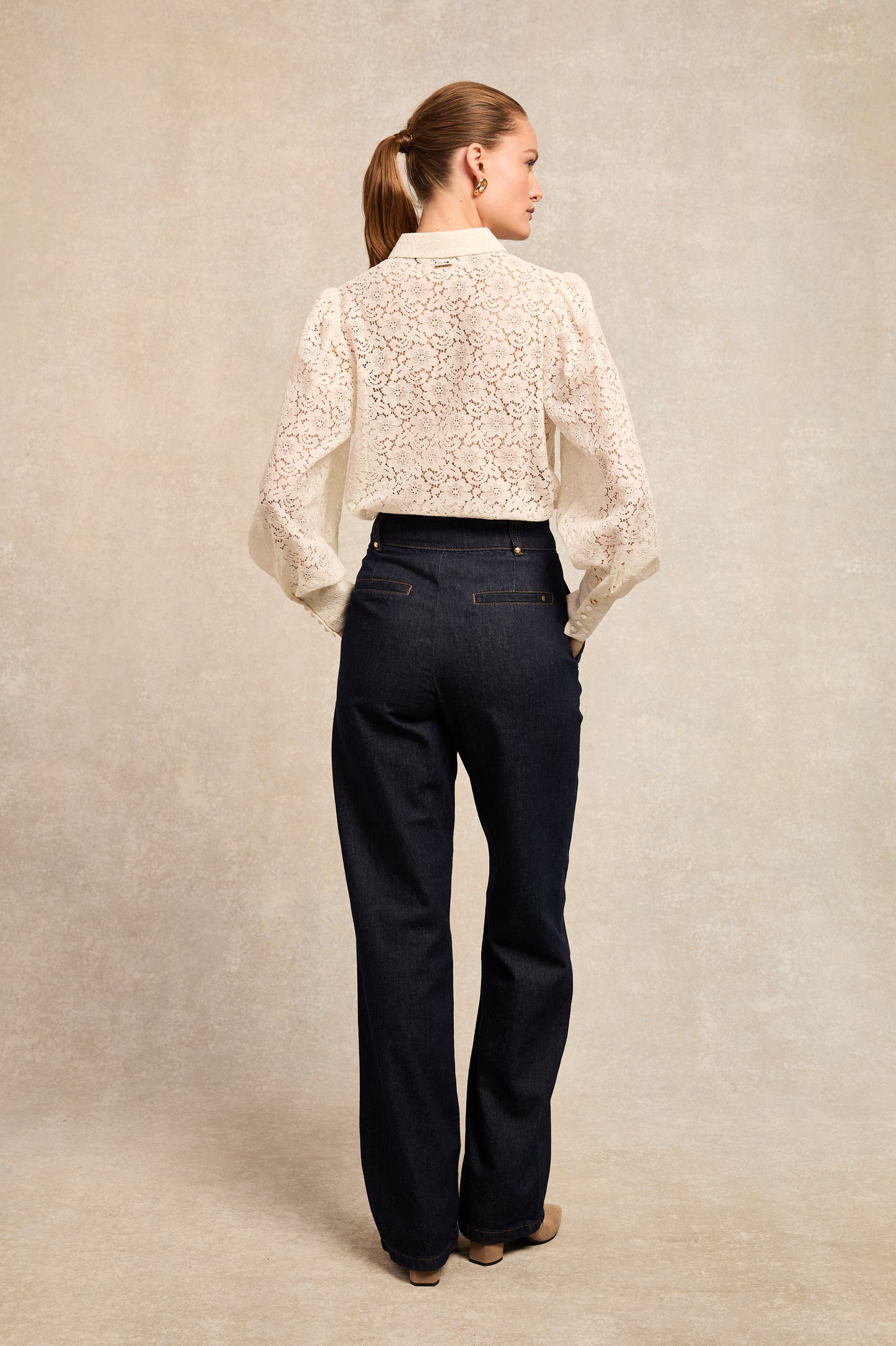 Iona Lace Shirt (Ivory)