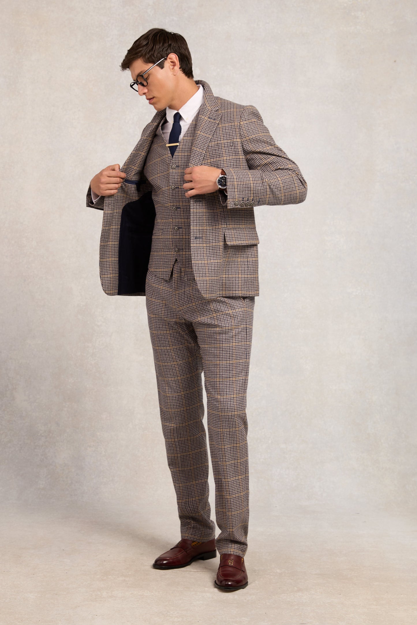 The Single Breasted Blazer (Prince of Wales Navy)