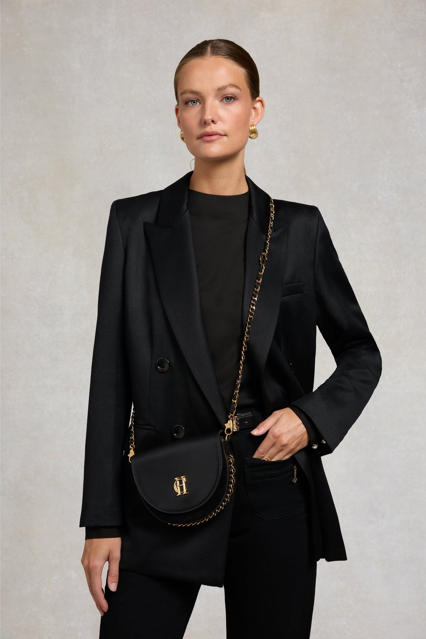 Camden Cross Body Bag (Black Chain)