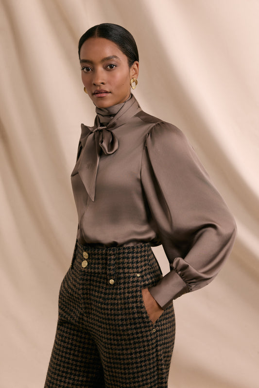 Ariella Blouse (Truffle)