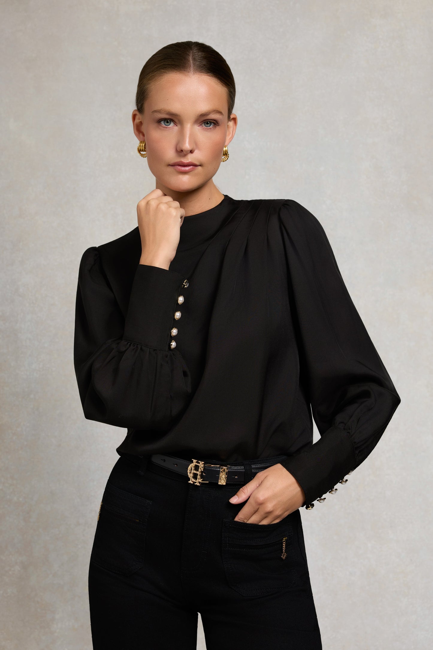 Sarah Blouse (Black)