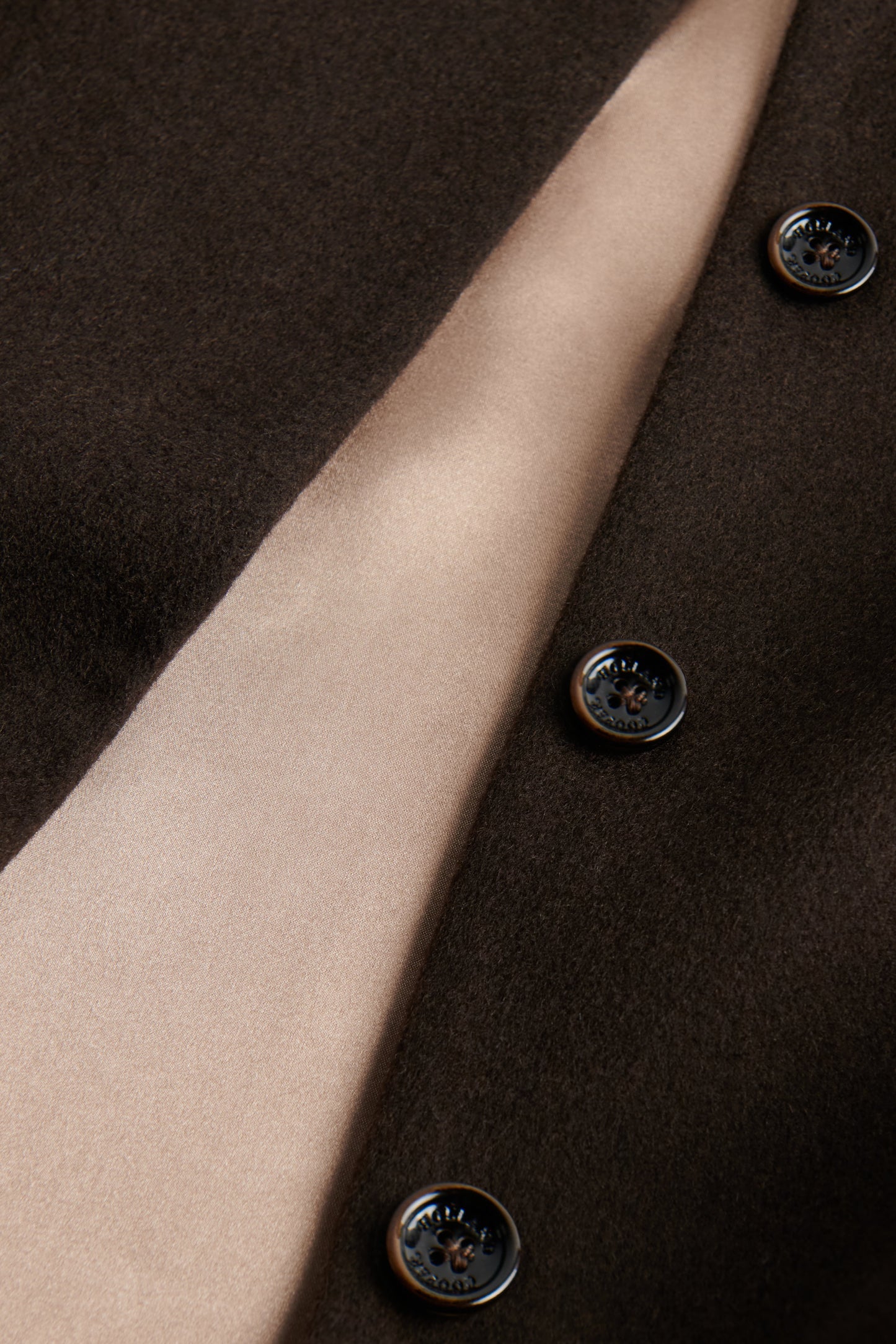 Knightsbridge Cape (Chocolate)