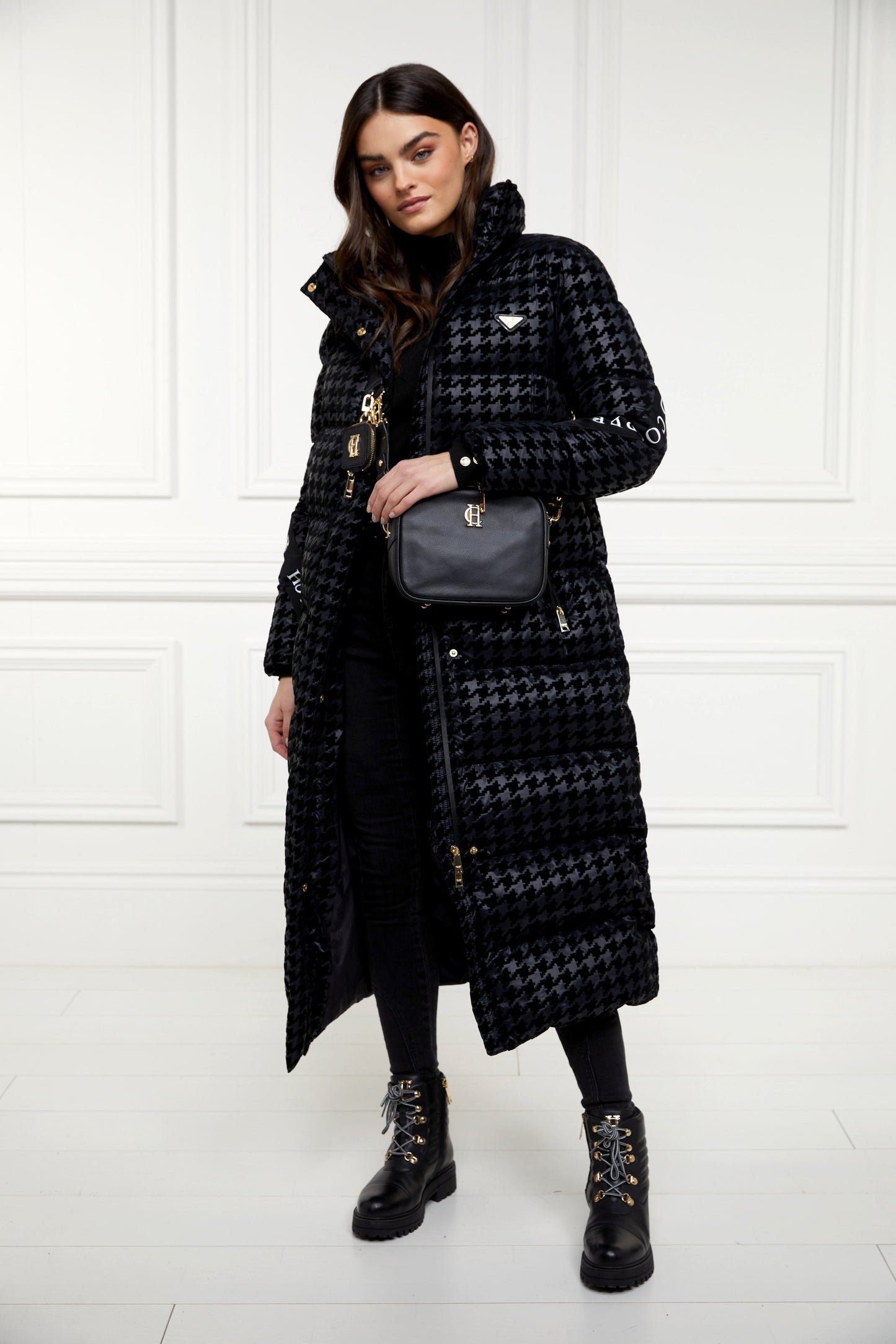 The Cotswold Walking Boot (Black)