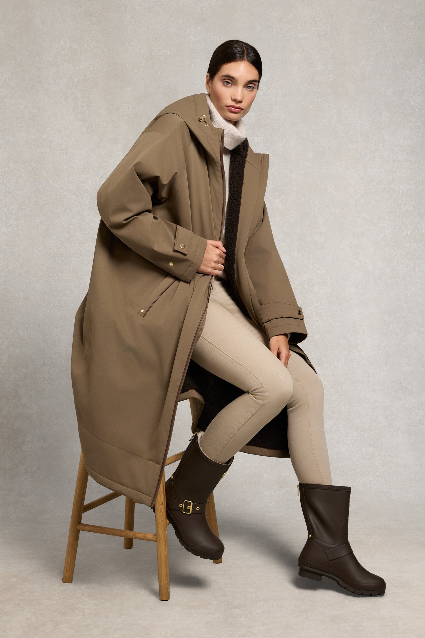 Sherpa Lined Chelsea Wellington (Chocolate Matte Gold)