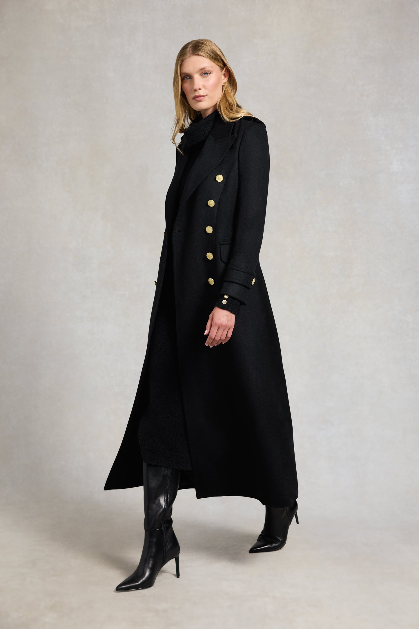 The Great Coat (Soft Black)